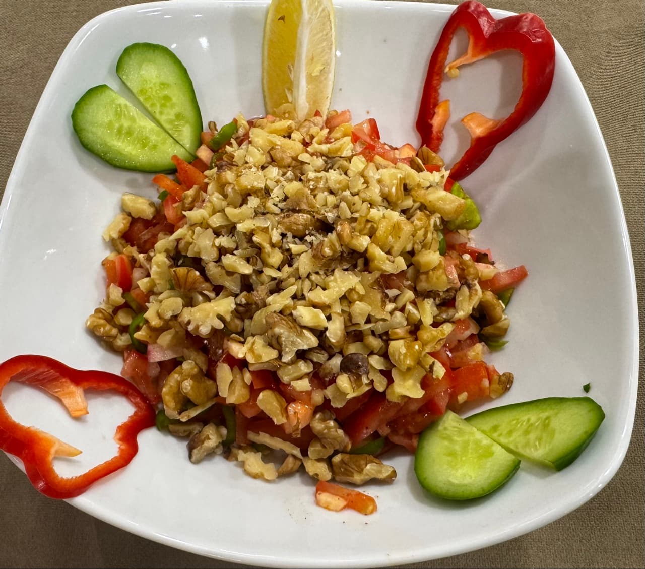 Gavur Dağı Salatası