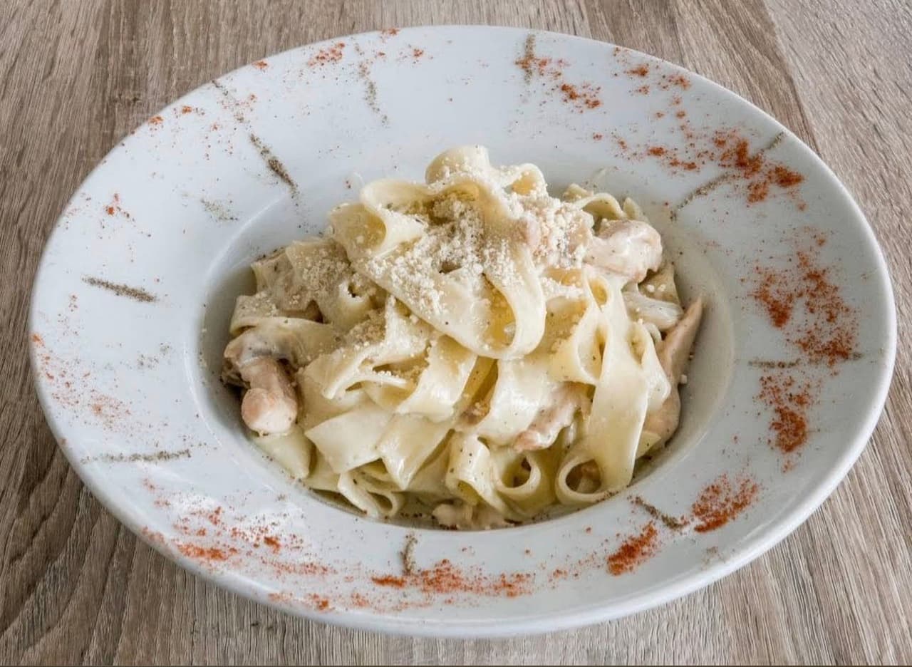Fettuccine Alfredo Chicken